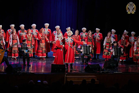 Кубанский казачий хор выступил в столице Адыгеи 