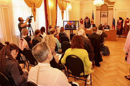 В Краснодаре состоялась пресс-конференция художественного руководителя Кубанского казачьего хора