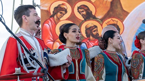 Кубанский казачий хор принял участие в III международном фестивале «Традиции Святой Руси».