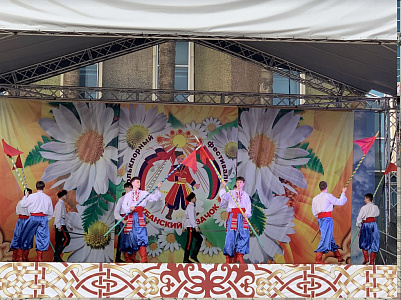 В Сочи 30 июня торжественно открылся Всероссийский фестиваль «Кубанский казачок».